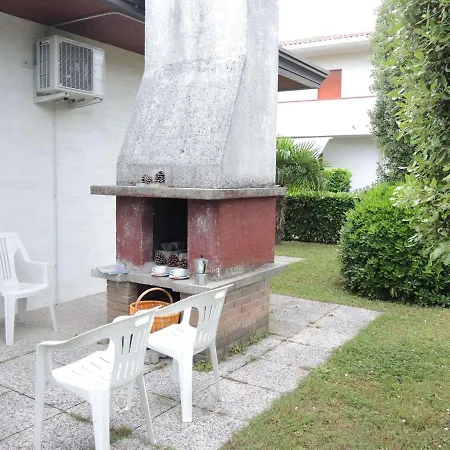 With Private Garden In - Beahost Apartment *