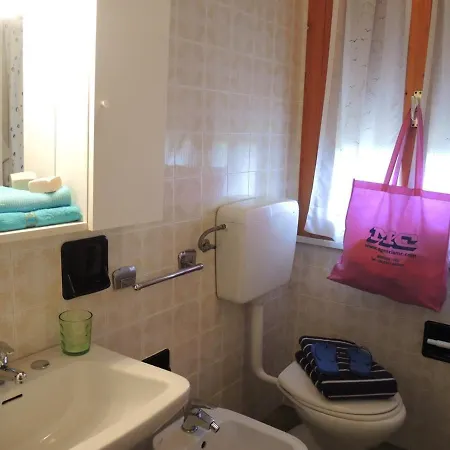 Apartment With Private Garden In - Beahost *