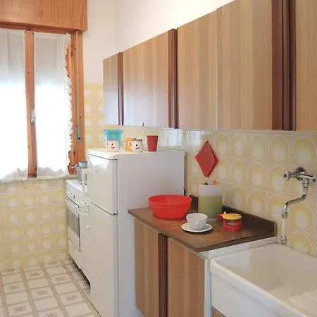 With Private Garden In - Beahost Apartment